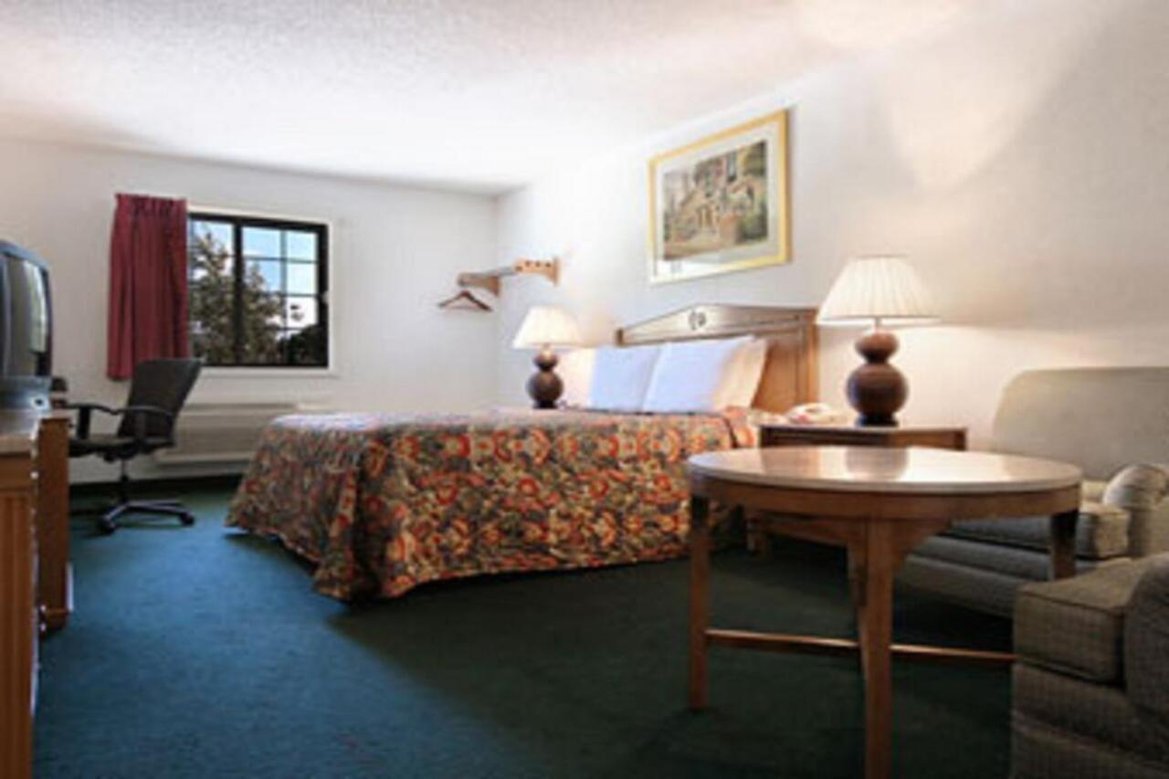 Travelodge By Wyndham Gurnee 2* Waukegan